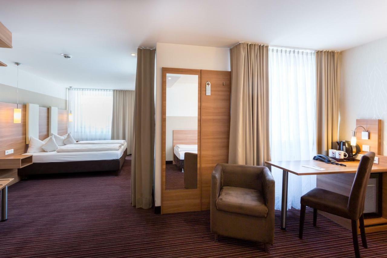 Hotel Cristal Munich Exterior photo